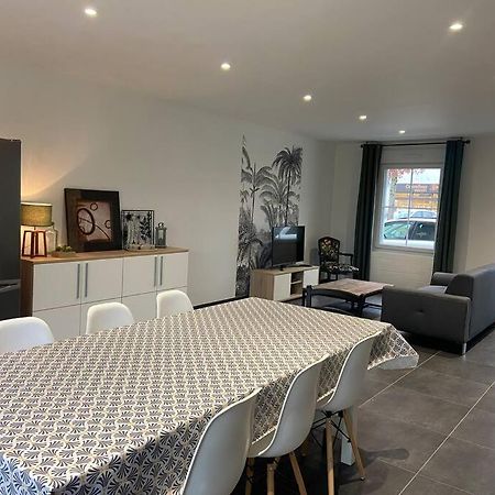 Les Prunelles Maison De Village De 4 A 8 Personnes Précigné Exterior foto