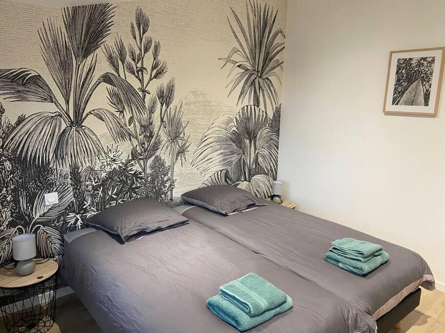 Les Prunelles Maison De Village De 4 A 8 Personnes Précigné Exterior foto
